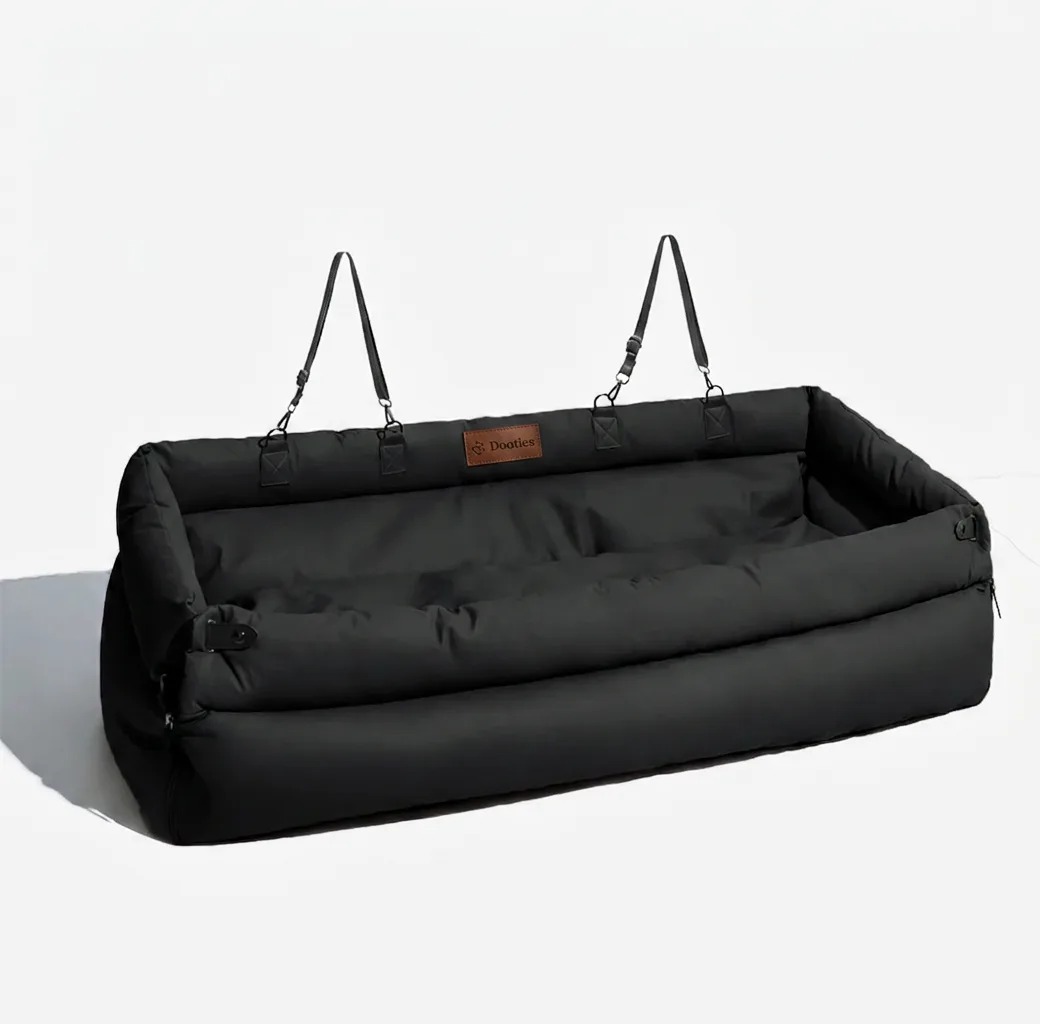 Urban Voyager dog car seat in black