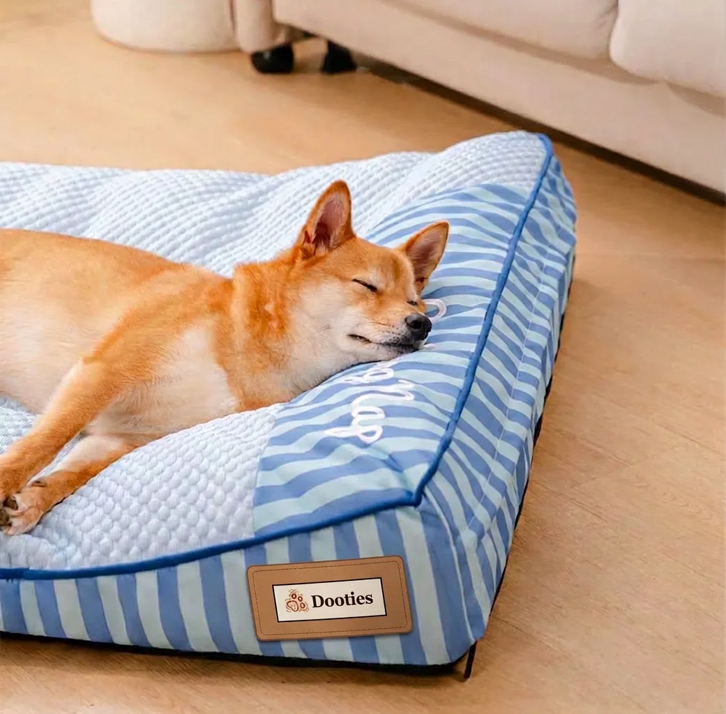 Cooling dog bed top detail